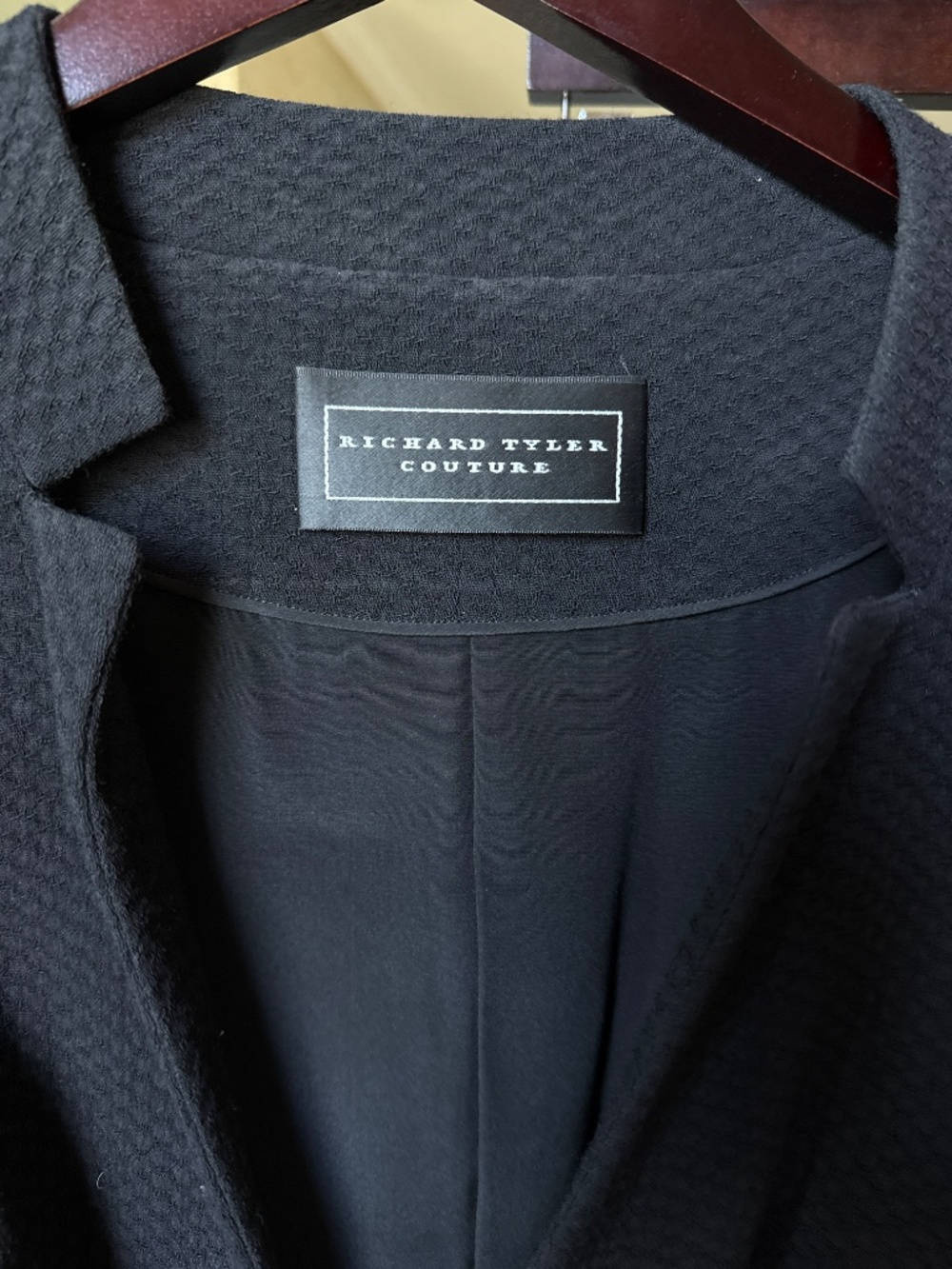 Richard Tyler Couture Black Textured Wool Skirt Suit Set - Picture 3 of 7